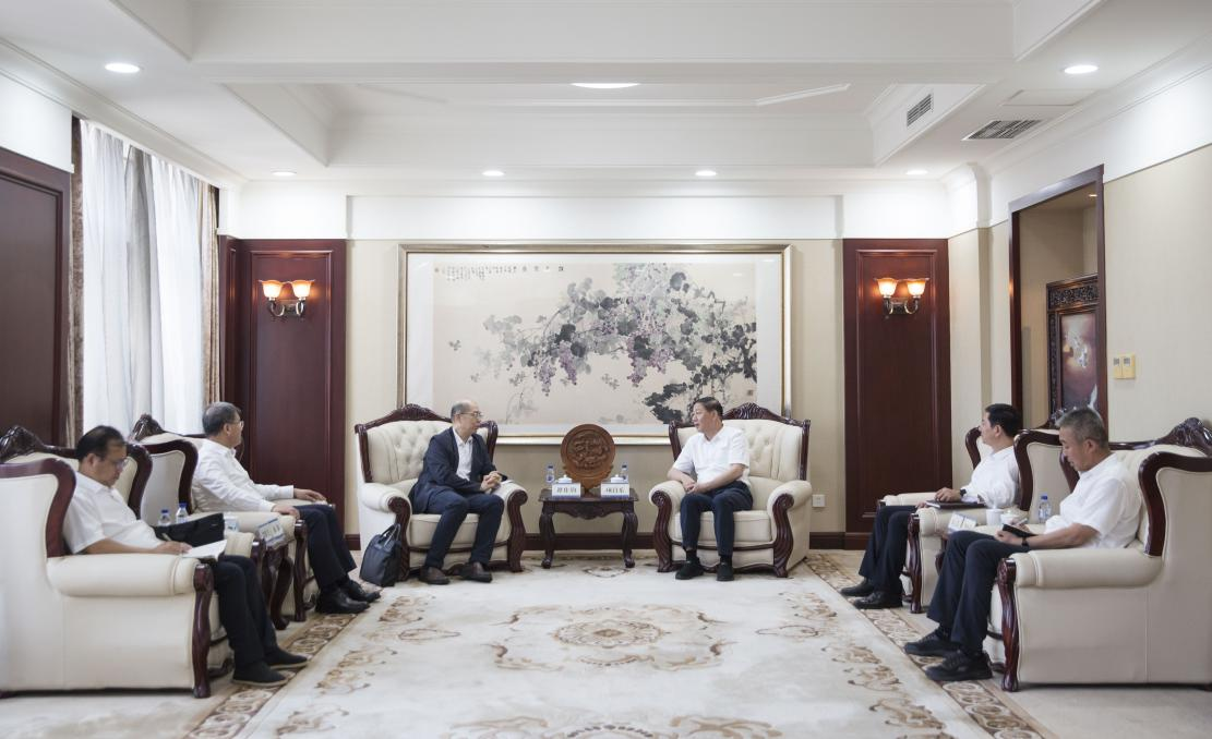 老哥俱乐部-老哥必备的交流社区