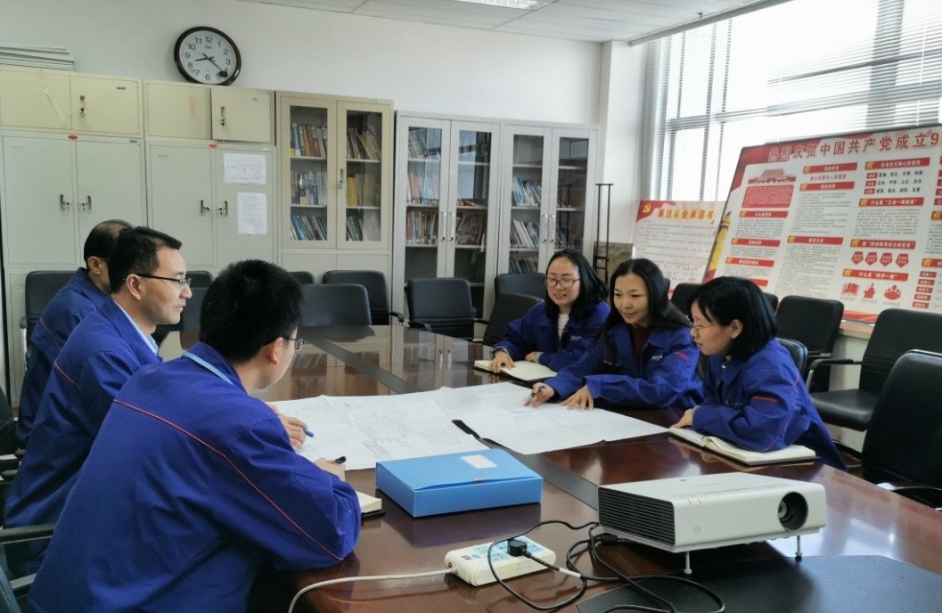 老哥俱乐部-老哥必备的交流社区