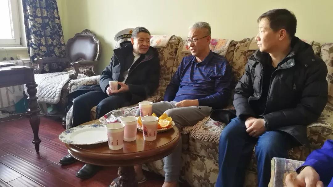 老哥俱乐部-老哥必备的交流社区