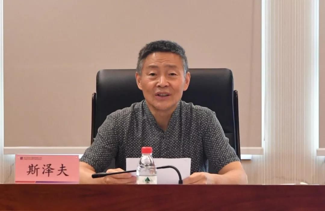 老哥俱乐部-老哥必备的交流社区