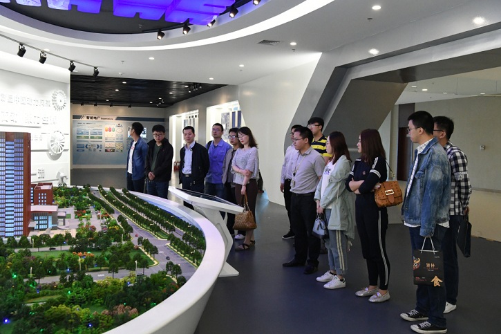 老哥俱乐部-老哥必备的交流社区