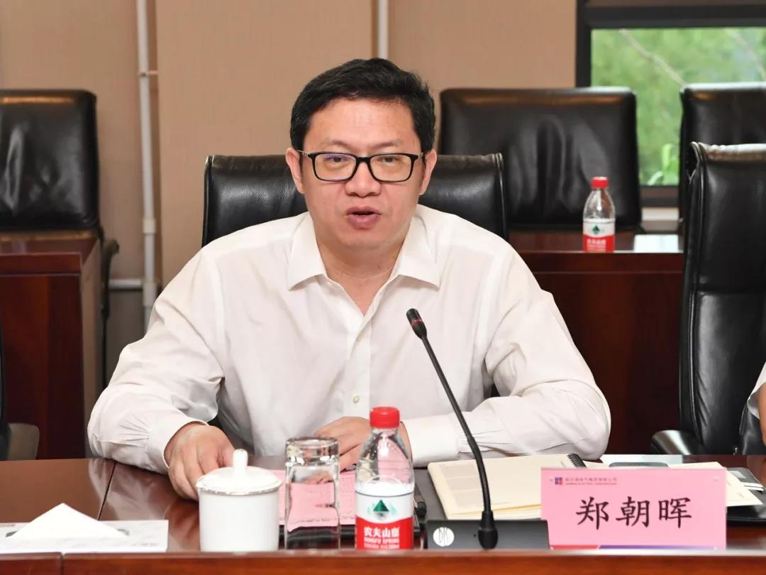 老哥俱乐部-老哥必备的交流社区