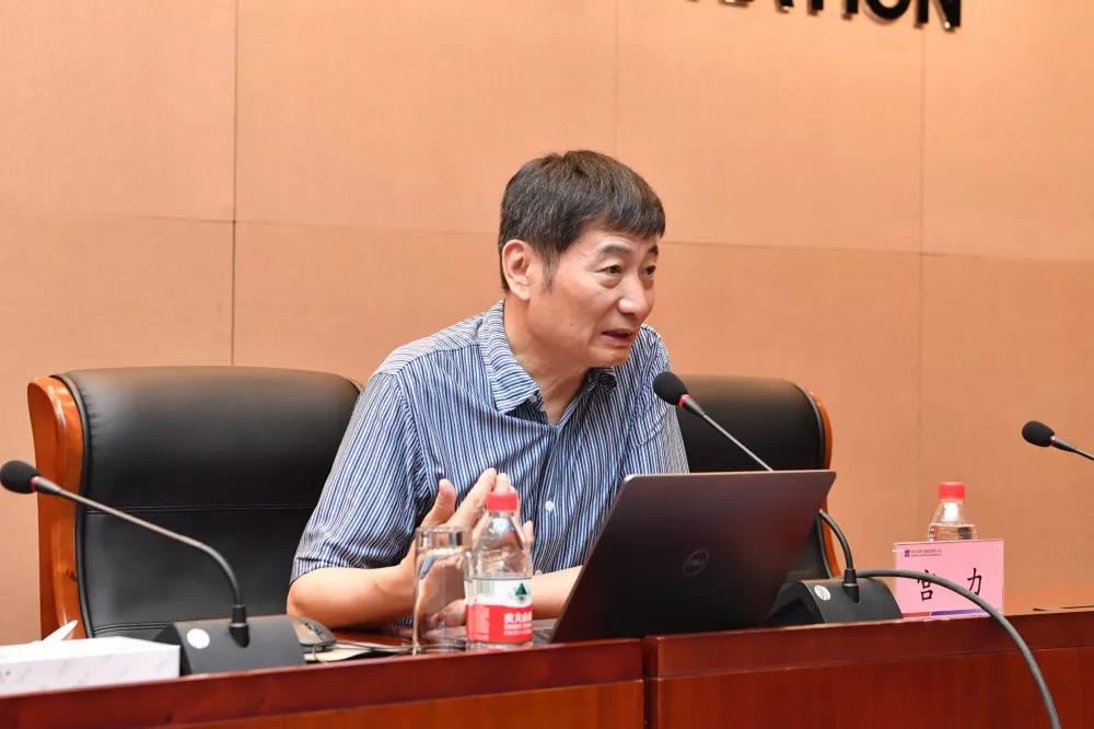 老哥俱乐部-老哥必备的交流社区