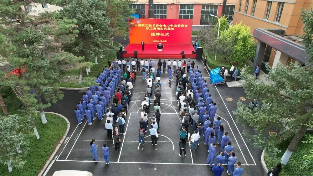 老哥俱乐部-老哥必备的交流社区