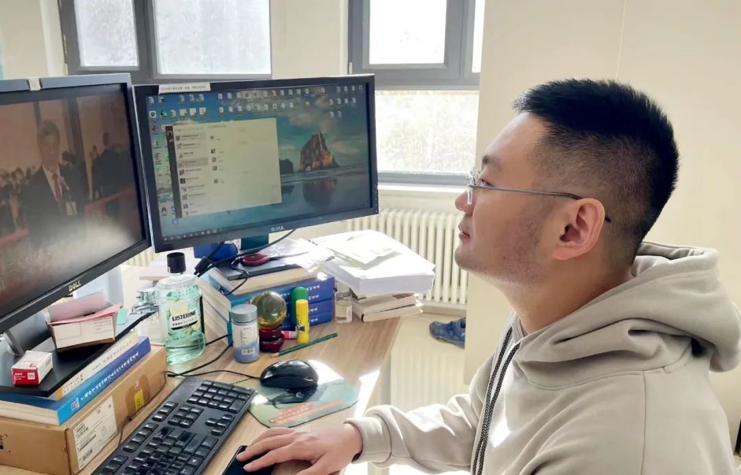 老哥俱乐部-老哥必备的交流社区