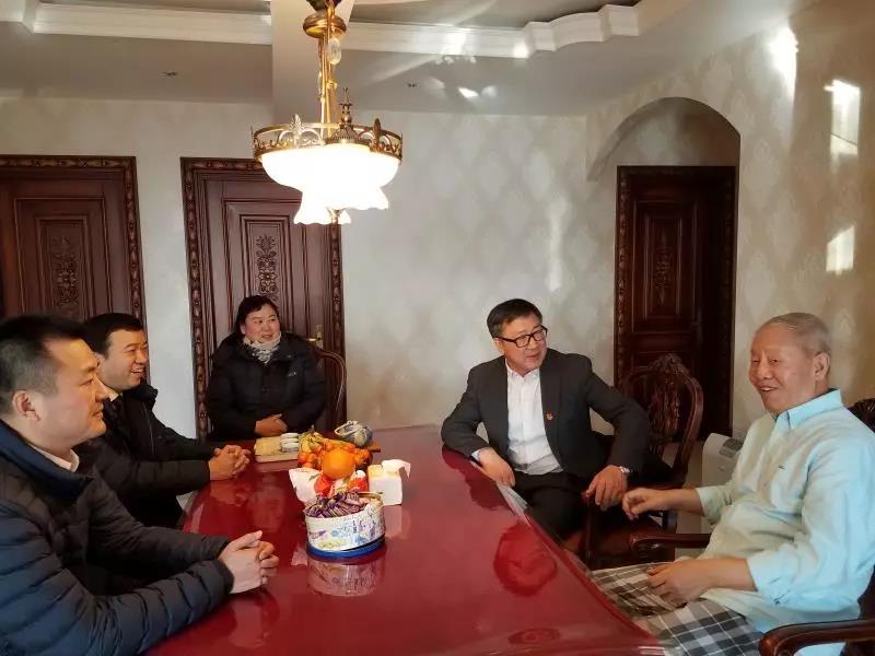 老哥俱乐部-老哥必备的交流社区