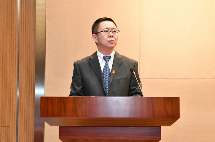 老哥俱乐部-老哥必备的交流社区
