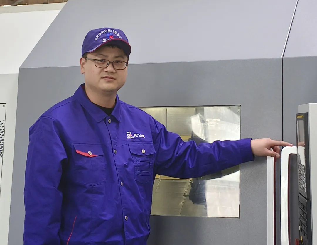 老哥俱乐部-老哥必备的交流社区