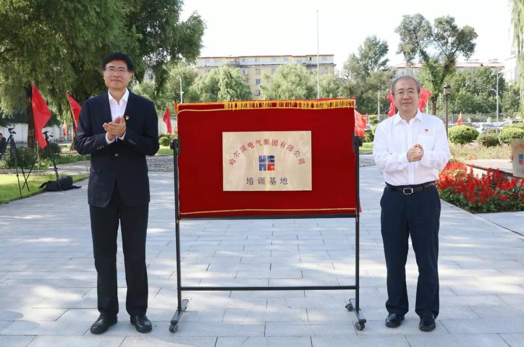 老哥俱乐部-老哥必备的交流社区