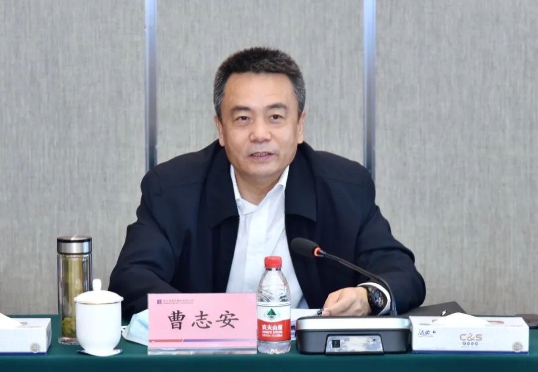 老哥俱乐部-老哥必备的交流社区