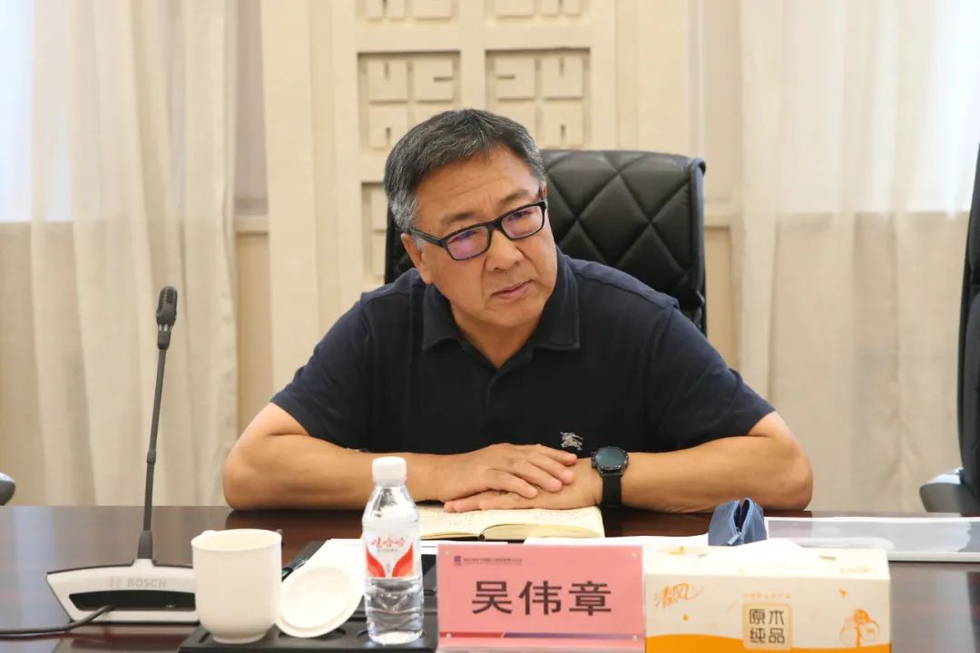 老哥俱乐部-老哥必备的交流社区