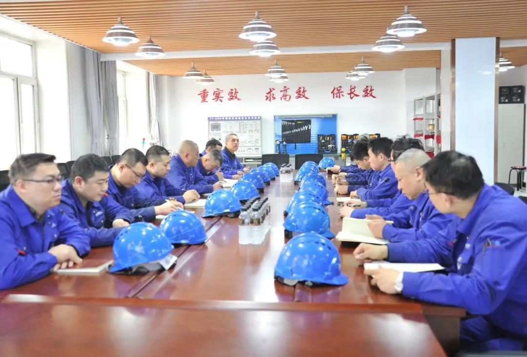 老哥俱乐部-老哥必备的交流社区