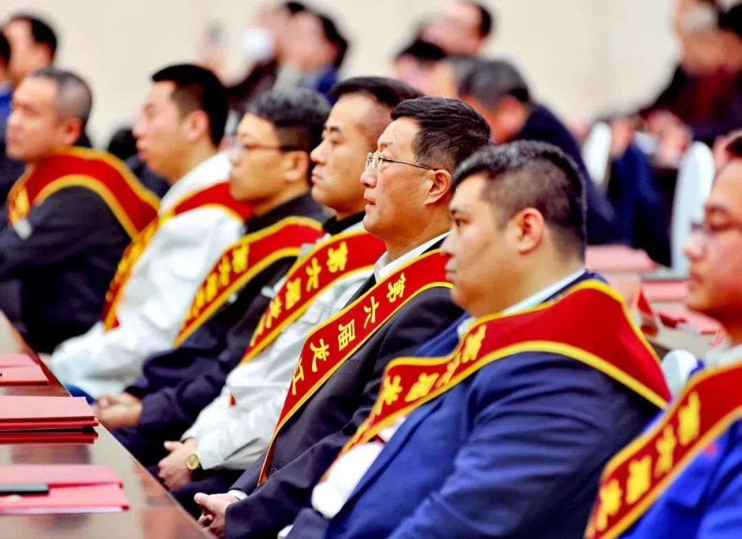 老哥俱乐部-老哥必备的交流社区