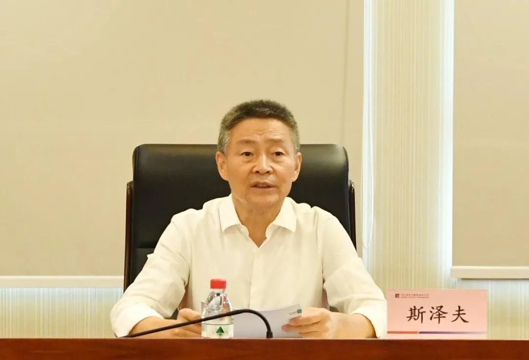 老哥俱乐部-老哥必备的交流社区