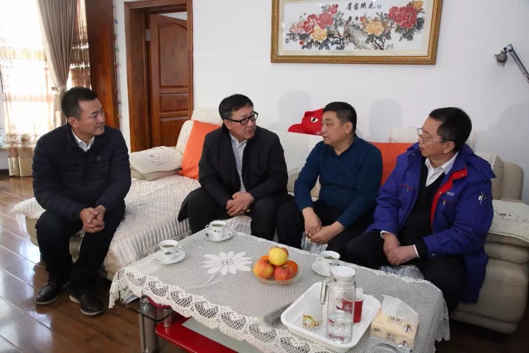 老哥俱乐部-老哥必备的交流社区