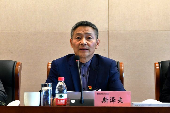 老哥俱乐部-老哥必备的交流社区