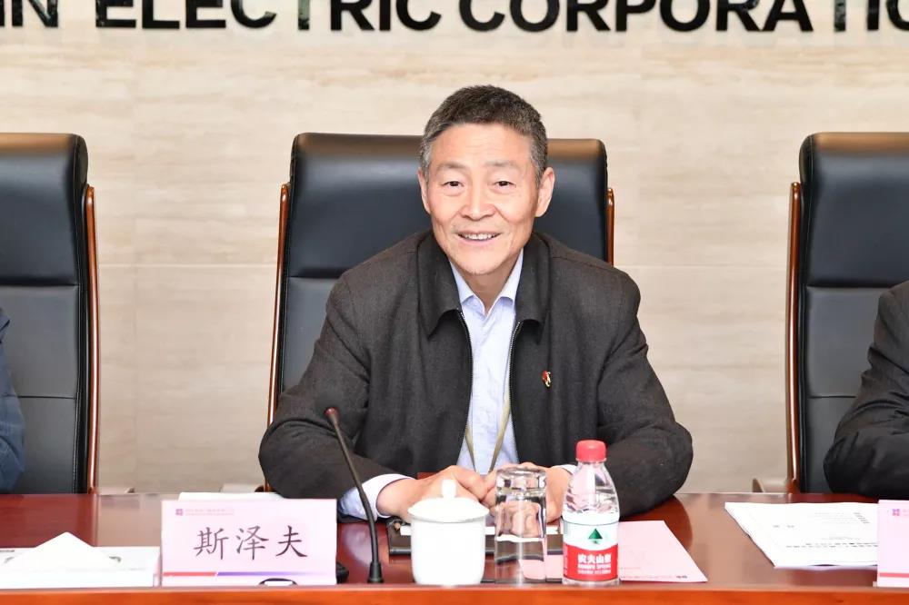 老哥俱乐部-老哥必备的交流社区