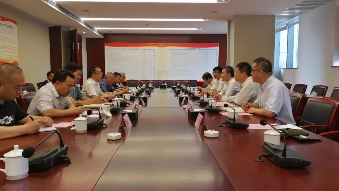 老哥俱乐部-老哥必备的交流社区