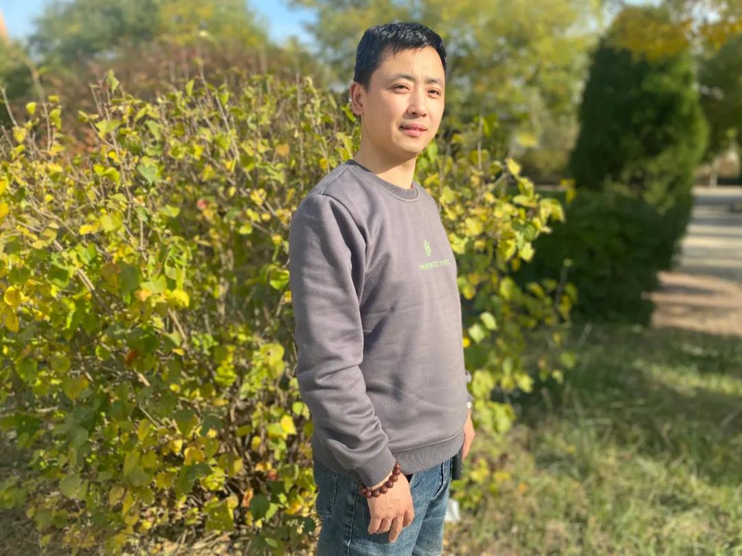 老哥俱乐部-老哥必备的交流社区