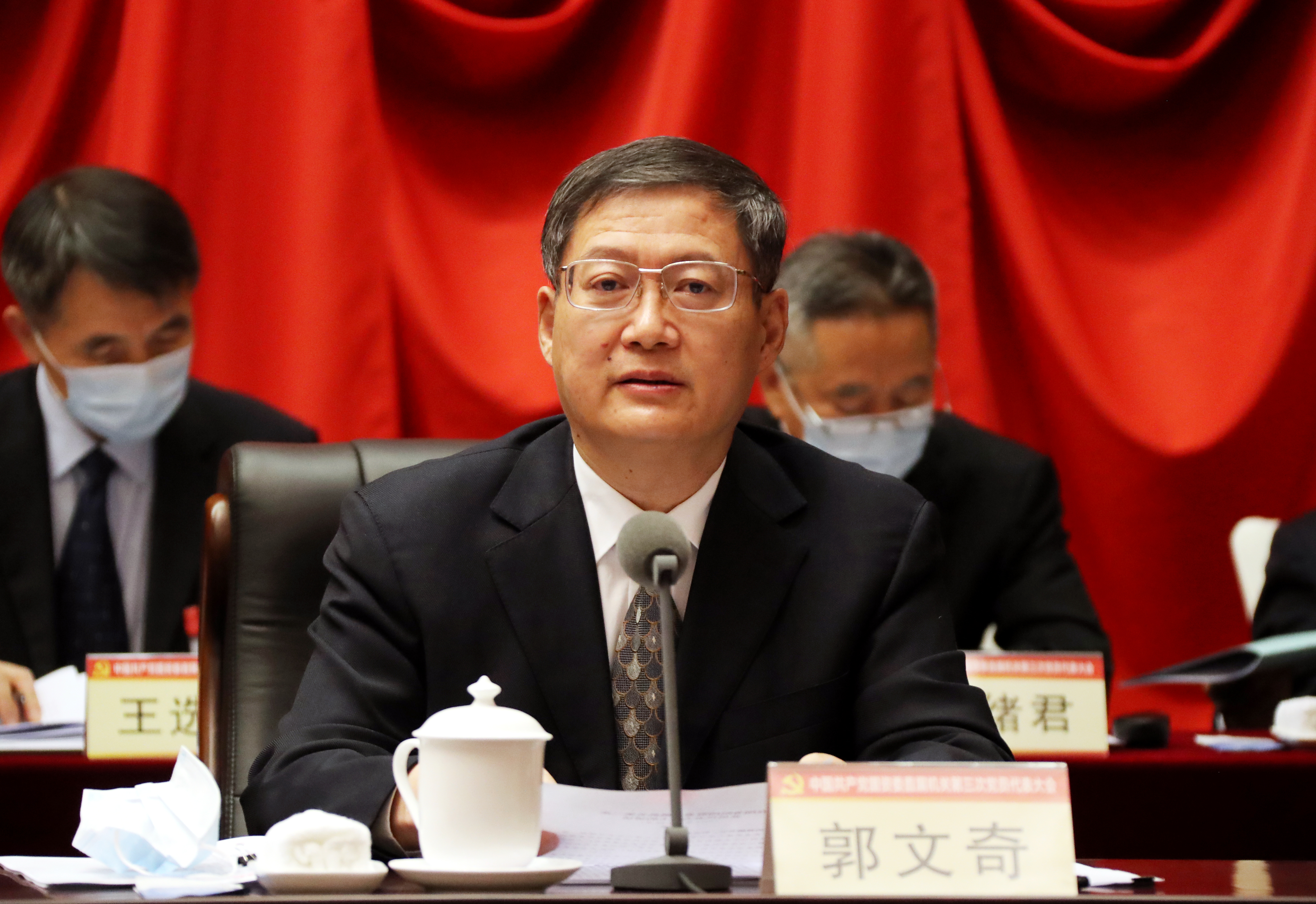 老哥俱乐部-老哥必备的交流社区