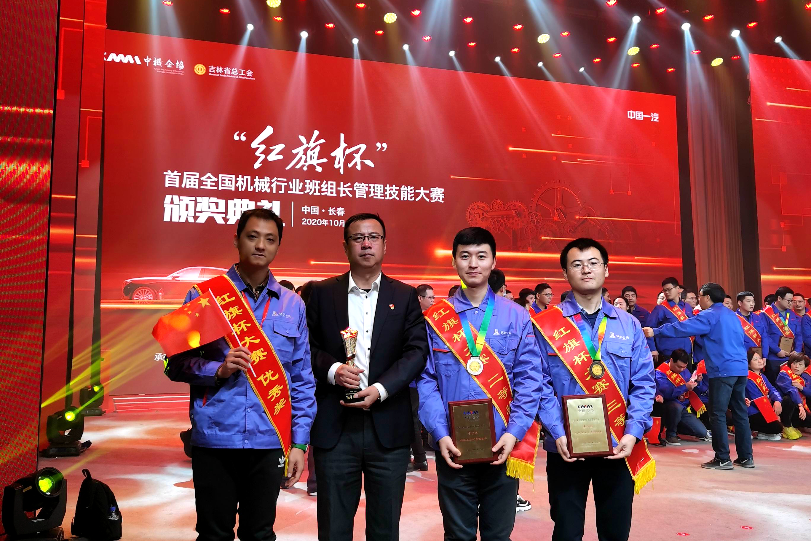 老哥俱乐部-老哥必备的交流社区