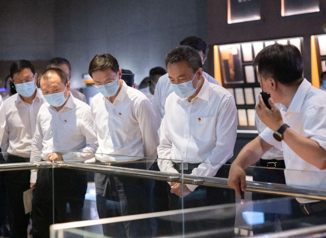老哥俱乐部-老哥必备的交流社区