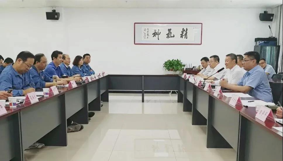 老哥俱乐部-老哥必备的交流社区