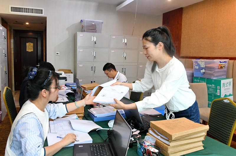 老哥俱乐部-老哥必备的交流社区