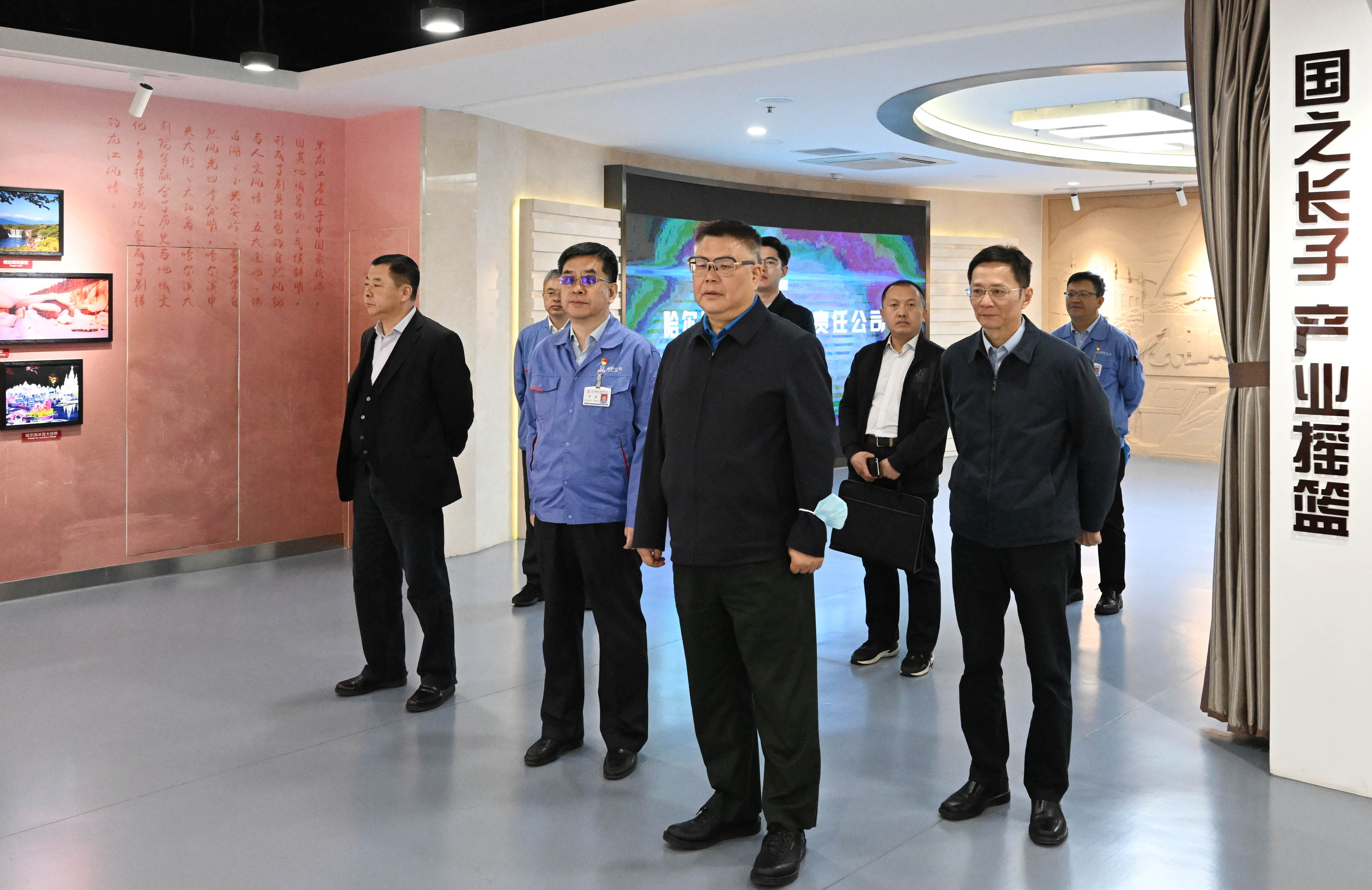 老哥俱乐部-老哥必备的交流社区